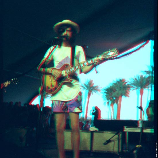 Devendra Banhart at Coachella 2009, shot in stereoscopic 3D by Coldie.