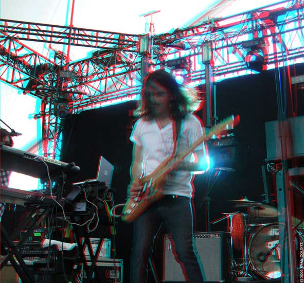 The New Number Two at Coachella 2009, shot in stereoscopic 3D by Coldie.
